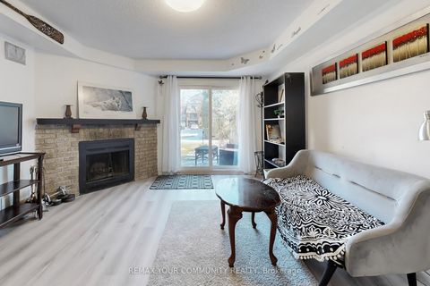 Photo 35 at 16 - 72 Ashglen Way, Unionville, Markham