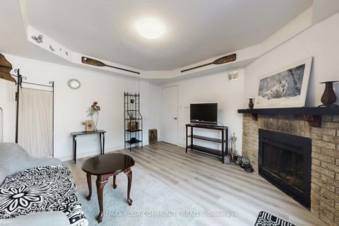 Photo 38 at 16 - 72 Ashglen Way, Unionville, Markham
