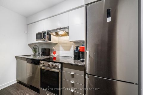 Photo 9 at 606 - 120 Varna Drive, Lawrence, Toronto