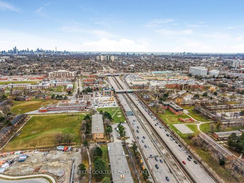 Photo 31 at 606 - 120 Varna Drive, Lawrence, Toronto