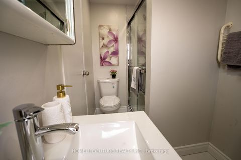 Photo 21 at 25 Shady Hollow Drive, Milliken, Toronto