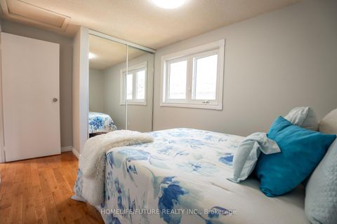 Photo 24 at 25 Shady Hollow Drive, Milliken, Toronto