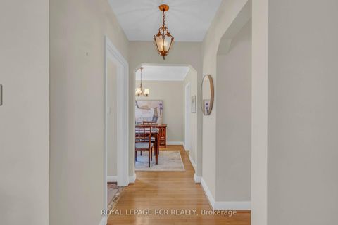 Photo 11 at 32 Beacon Road, Dorset Park, Toronto