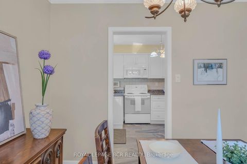 Photo 13 at 32 Beacon Road, Dorset Park, Toronto
