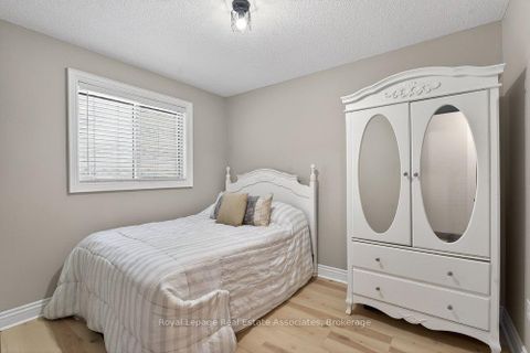 Photo 20 at 84 Loon Avenue, Painswick South, Barrie
