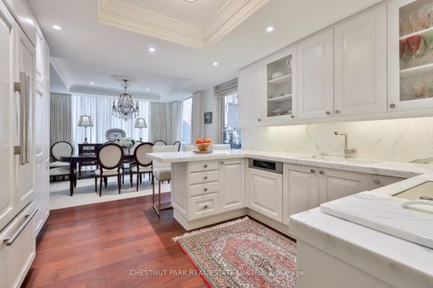 Photo 11 at 204 - 77 Avenue Road, Annex, Toronto