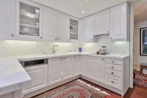 Photo 14 at 204 - 77 Avenue Road, Annex, Toronto