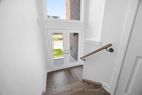 Photo 4 at 140 Danielle Moore Circle, Bendale, Toronto