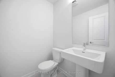 Photo 8 at 140 Danielle Moore Circle, Bendale, Toronto