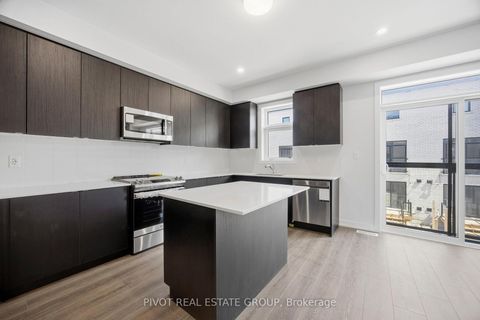 Photo 15 at 140 Danielle Moore Circle, Bendale, Toronto