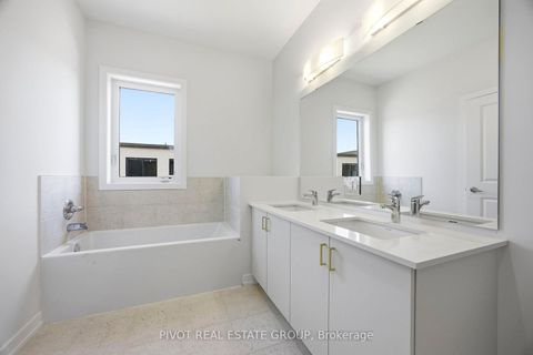 Photo 24 at 140 Danielle Moore Circle, Bendale, Toronto