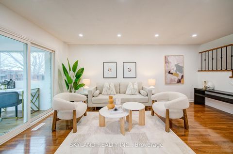 Photo 33 at 56 Upton Crescent, Milliken Mills West, Markham