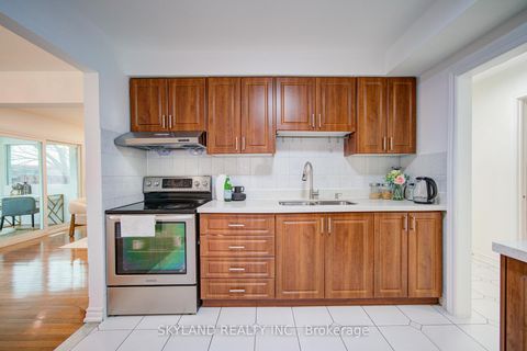 Photo 38 at 56 Upton Crescent, Milliken Mills West, Markham