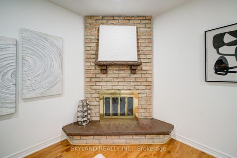 Photo 40 at 56 Upton Crescent, Milliken Mills West, Markham