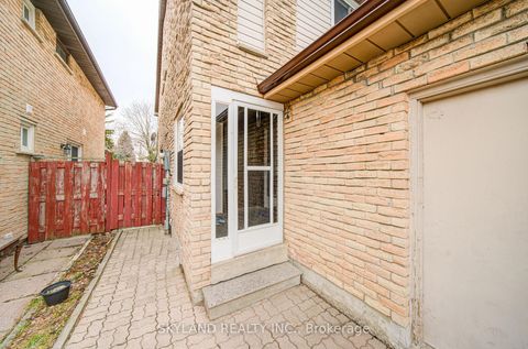 Photo 48 at 56 Upton Crescent, Milliken Mills West, Markham