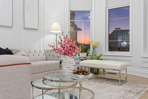 Photo 4 at 67 Rolling Green Court, Kleinburg, Vaughan