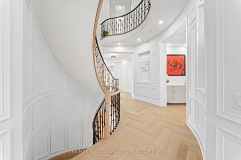 Photo 6 at 67 Rolling Green Court, Kleinburg, Vaughan