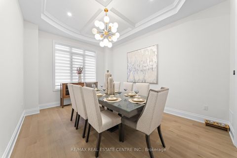 Photo 7 at 67 Rolling Green Court, Kleinburg, Vaughan