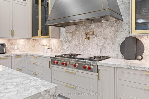 Photo 11 at 67 Rolling Green Court, Kleinburg, Vaughan