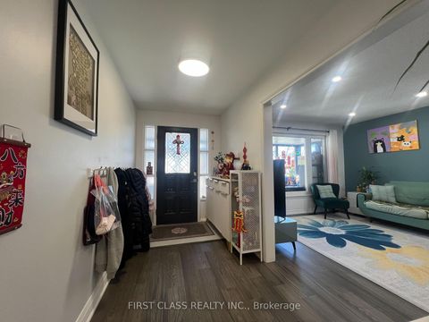 Photo 4 at 221 Chartland Boulevard, Agincourt North, Toronto
