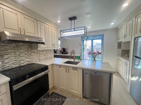 Photo 10 at 221 Chartland Boulevard, Agincourt North, Toronto