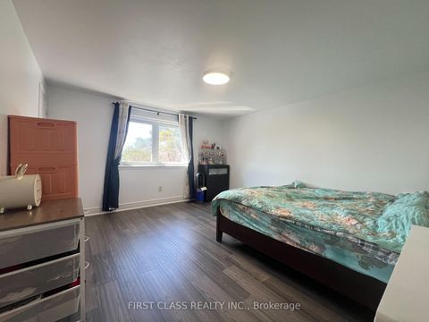 Photo 15 at 221 Chartland Boulevard, Agincourt North, Toronto