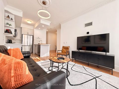 Photo 2 at 314 - 10 Northtown Way, Willowdale East, Toronto