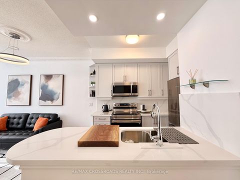 Photo 10 at 314 - 10 Northtown Way, Willowdale East, Toronto