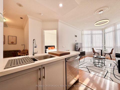 Photo 11 at 314 - 10 Northtown Way, Willowdale East, Toronto