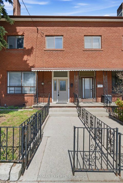 Photo 0 at 136 Harrison Street, Bellwoods, Toronto