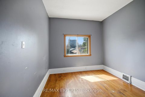 Photo 20 at 136 Harrison Street, Bellwoods, Toronto