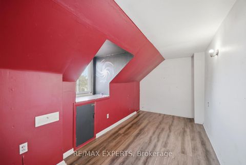 Photo 25 at 136 Harrison Street, Bellwoods, Toronto