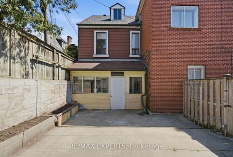 Photo 38 at 136 Harrison Street, Bellwoods, Toronto