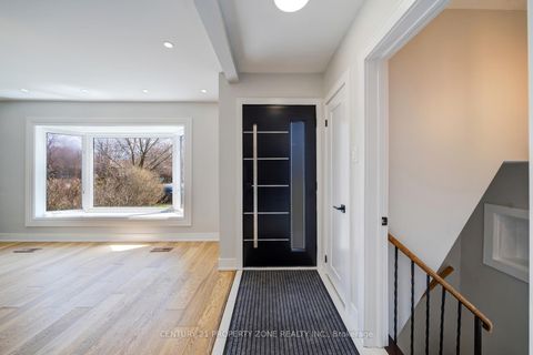 Photo 5 at 203 Toynbee Trail, Guildwood, Toronto