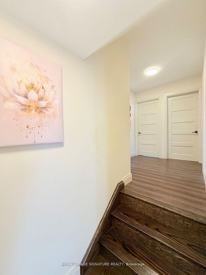Photo 15 at 2263 Harcourt Crescent, Lakeview, Mississauga