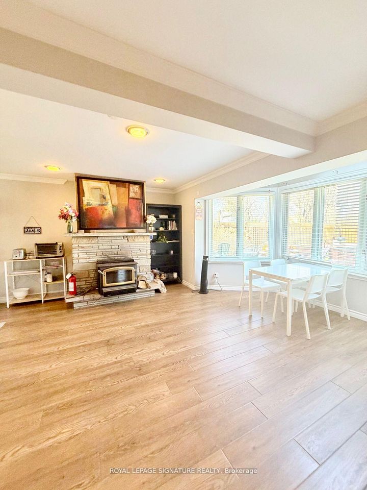Photo 25 at 2263 Harcourt Crescent, Lakeview, Mississauga