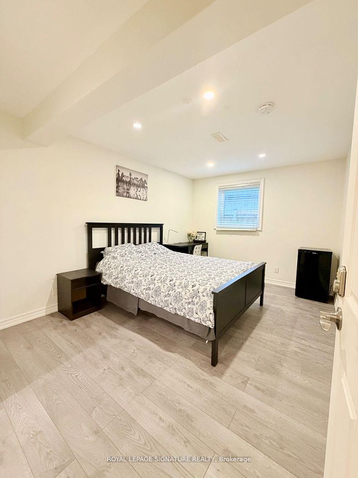 Photo 29 at 2263 Harcourt Crescent, Lakeview, Mississauga