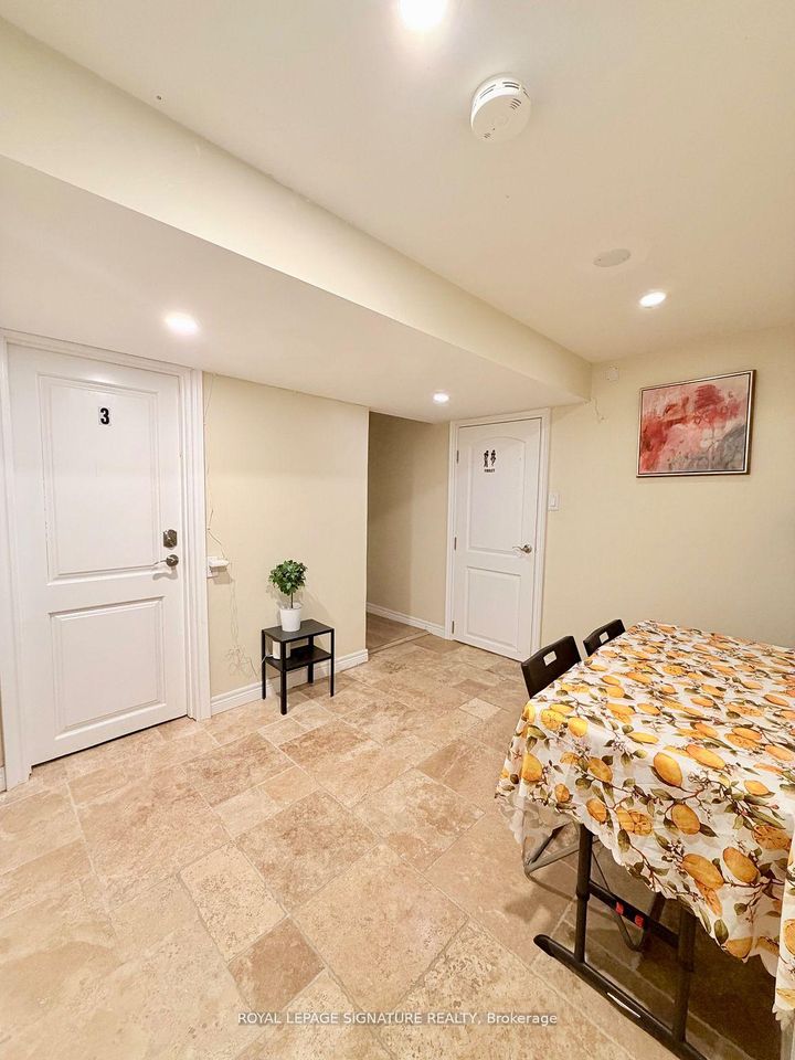 Photo 34 at 2263 Harcourt Crescent, Lakeview, Mississauga