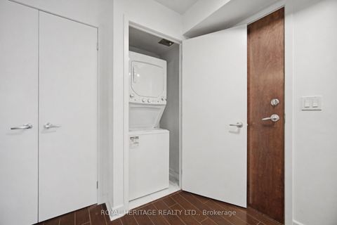 Photo 8 at 611 - 12 Yonge Street, Waterfront Communities C1, Toronto