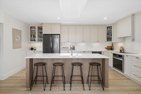 Photo 10 at 4 Blackburn Avenue, Nottawa, Clearview