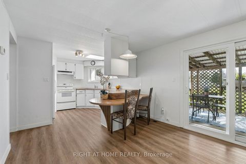 Photo 14 at 6 Emery Court, Sutton & Jackson's Point, Georgina