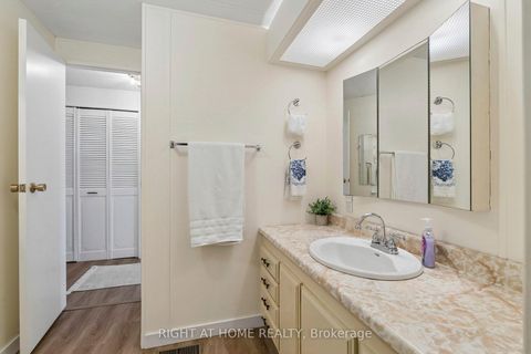 Photo 25 at 6 Emery Court, Sutton & Jackson's Point, Georgina