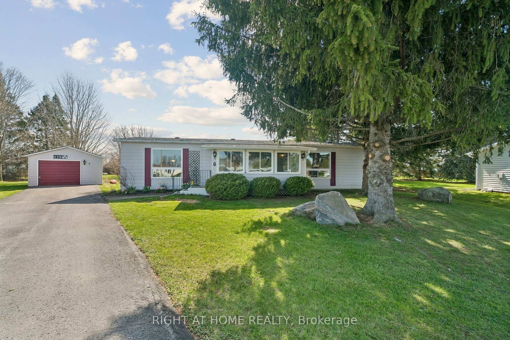 6 Emery Court, Sutton & Jackson