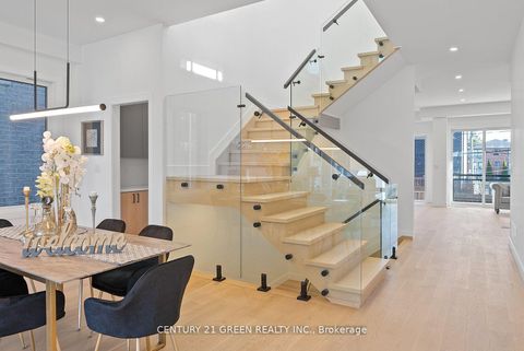 Photo 5 at 67 Bexhill Avenue, Birchmount, Toronto