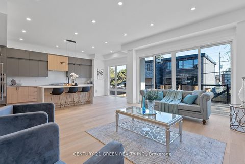 Photo 11 at 67 Bexhill Avenue, Birchmount, Toronto