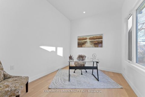 Photo 14 at 67 Bexhill Avenue, Birchmount, Toronto