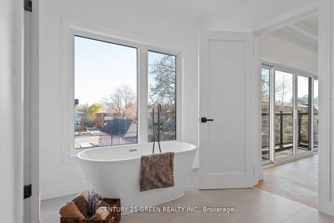 Photo 22 at 67 Bexhill Avenue, Birchmount, Toronto