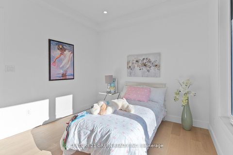 Photo 27 at 67 Bexhill Avenue, Birchmount, Toronto