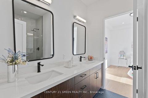 Photo 29 at 67 Bexhill Avenue, Birchmount, Toronto