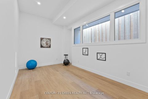 Photo 33 at 67 Bexhill Avenue, Birchmount, Toronto